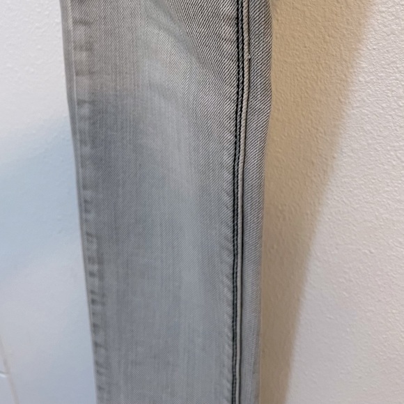PINK AVE Boutique Grey Washed with Black Stitching skinny jeans. Size 3 - Picture 6 of 10